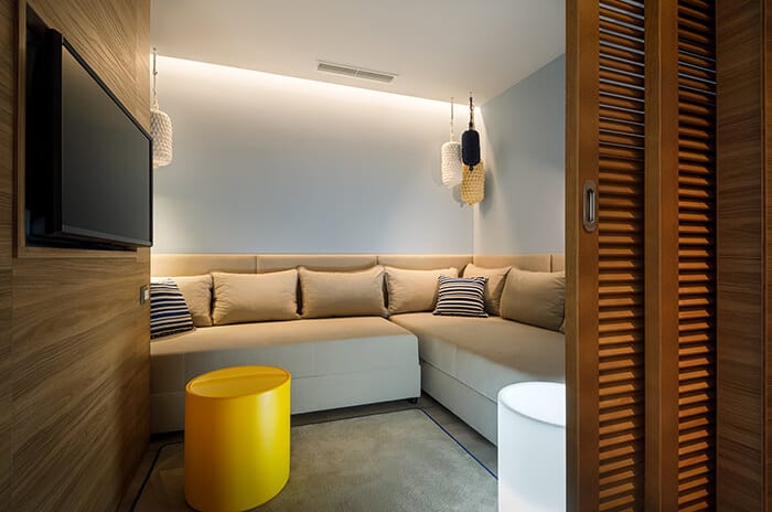 VALAMAR COLLECTION - V LEVEL SUPERIOR FAMILY SUITE SEAVIEW  SECOND ROOM